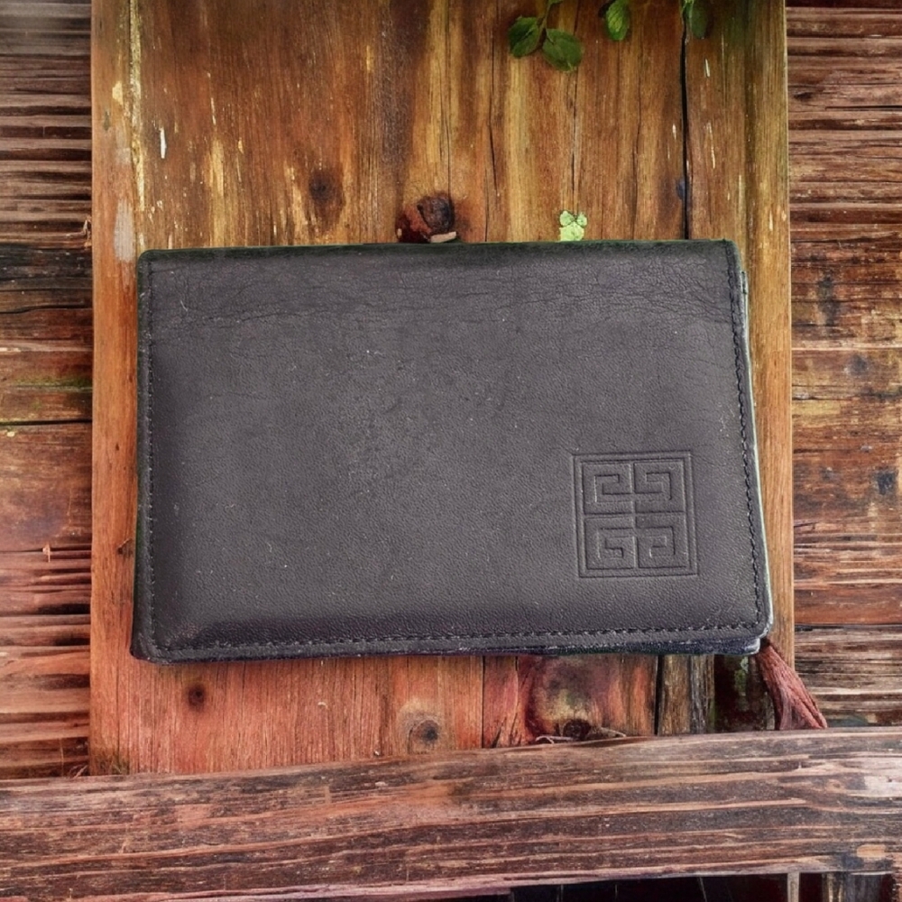 Givenchy Bi-Fold Wallet Leather Black Logo Embossed Authentic